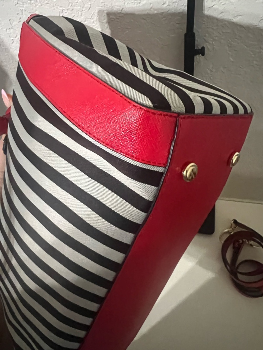 Henri Bendel Striped Tote Handbag with Red Trim - Picture 6 of 6